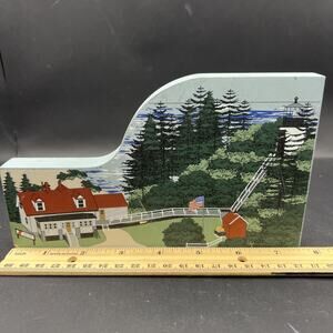 RARE The Cat’s Meow Village Owls Head Lighthouse Maine 1997 Puffins Nest